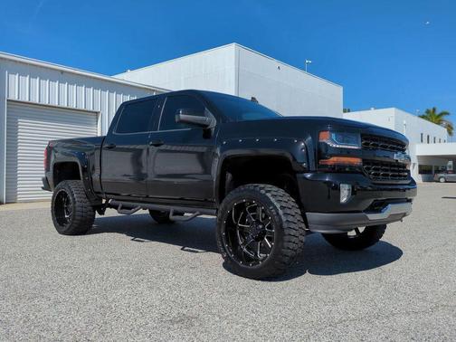 2018 Chevrolet Silverado 1500 2LT