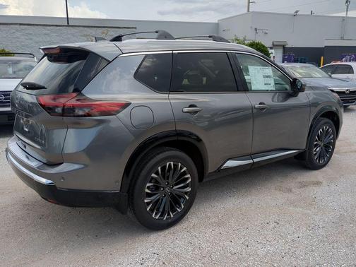 2025 Nissan Rogue Platinum