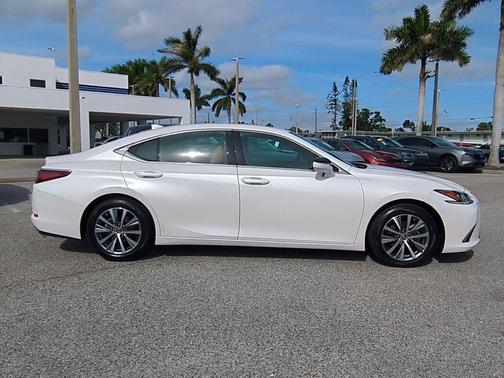 2021 Lexus ES 350 Base