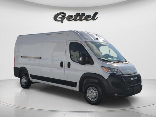 Bright White Clearcoat 2025 RAM ProMaster 2500 Tradesman
