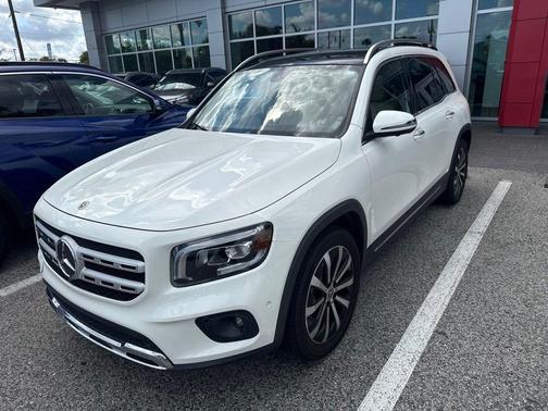 White 2022 Mercedes-Benz GLB 250 Base