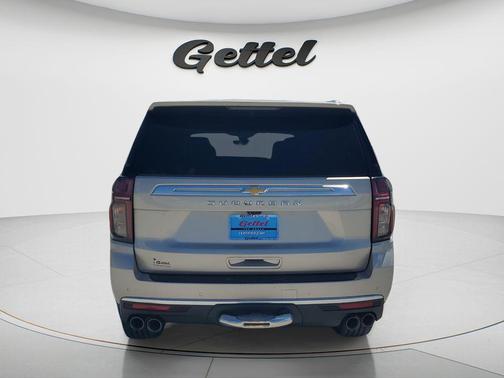 Empire Beige Metallic 2022 Chevrolet Suburban 4WD High Country