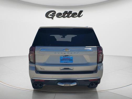 Empire Beige Metallic 2022 Chevrolet Suburban 4WD High Country