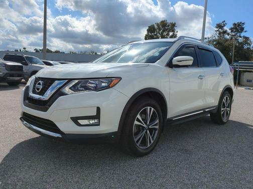 2017 Nissan Rogue SL