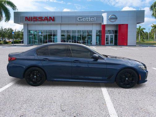 2023 BMW 530 i