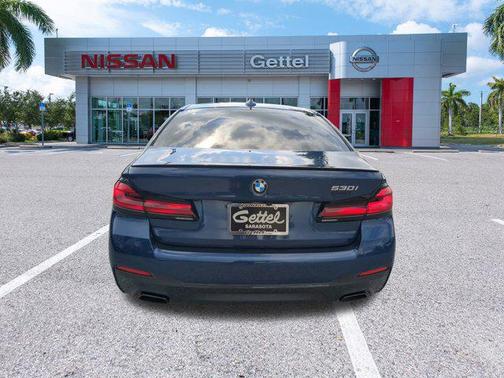 2023 BMW 530 i