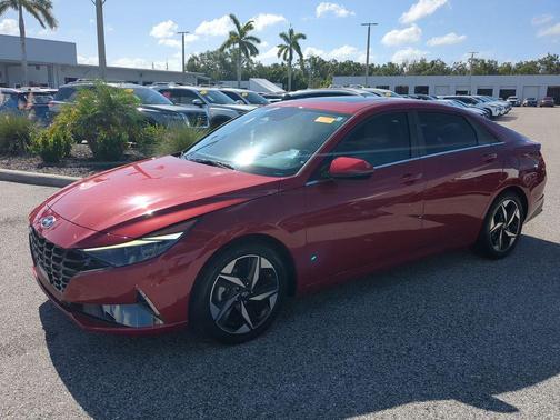 2023 Hyundai ELANTRA Limited