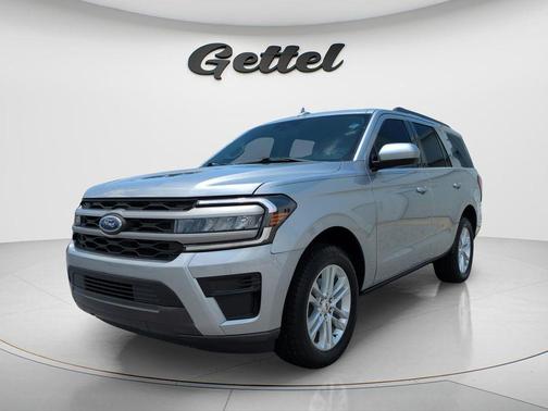 Iconic Silver Metallic 2024 Ford Expedition XLT