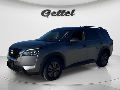 Gun Metallic 2025 Nissan Pathfinder SV 4WD