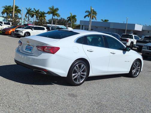 2022 Chevrolet Malibu FWD Premier