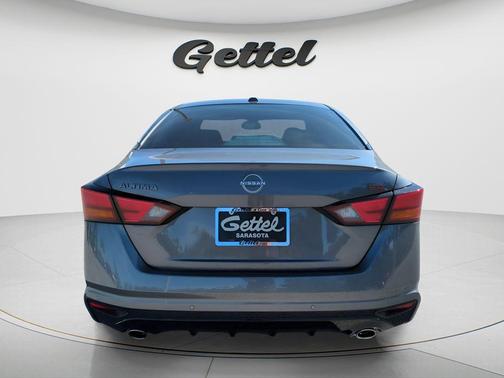 Gun Metallic 2025 Nissan Altima SR FWD