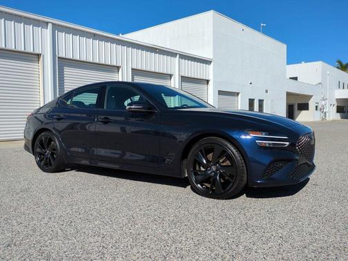 2023 Genesis G70 2.0T RWD