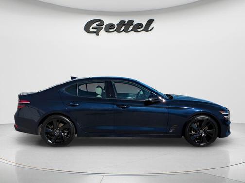 2023 Genesis G70 2.0T RWD