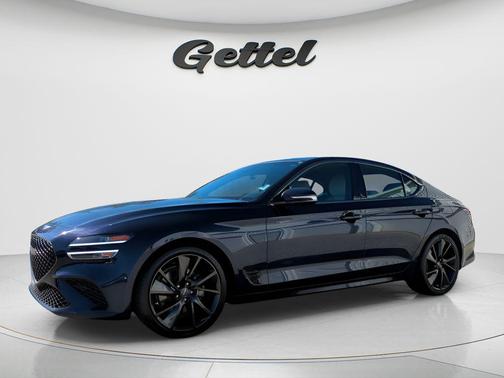 2023 Genesis G70 2.0T RWD