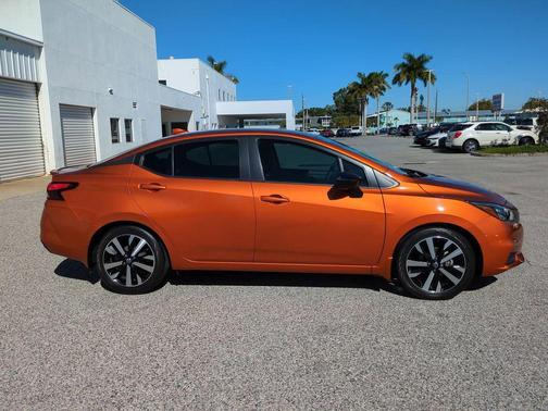 2022 Nissan Versa 1.6 S