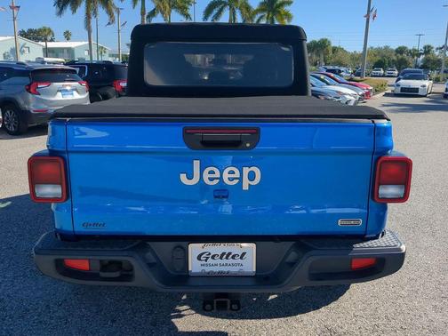 2020 Jeep Gladiator Overland