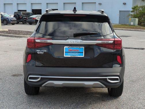 2023 Kia Seltos S