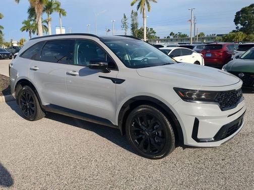 2022 Kia Sorento SX