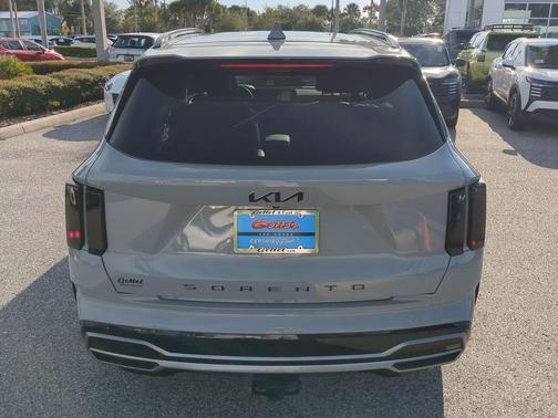 2022 Kia Sorento SX