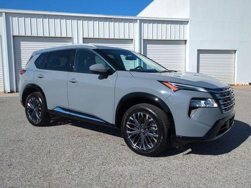 2025 Nissan Rogue Platinum