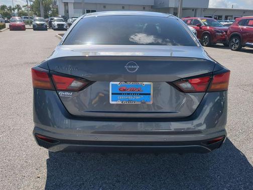 2024 Nissan Altima S FWD