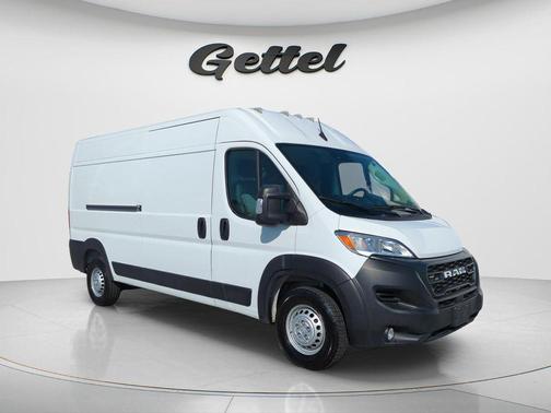 Bright White Clearcoat 2024 RAM ProMaster 2500 Tradesman