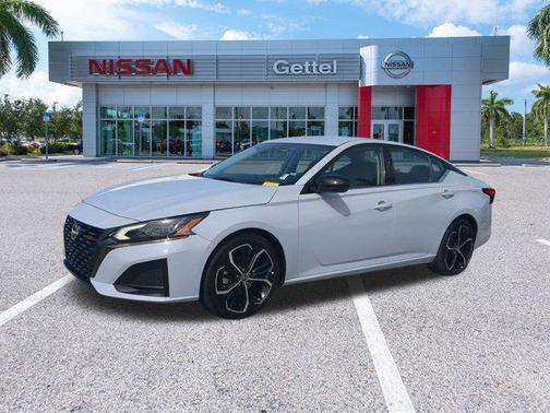 2023 Nissan Altima SR FWD