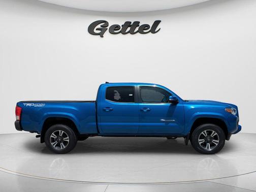 Blazing Blue Pearl 2017 Toyota Tacoma TRD Sport
