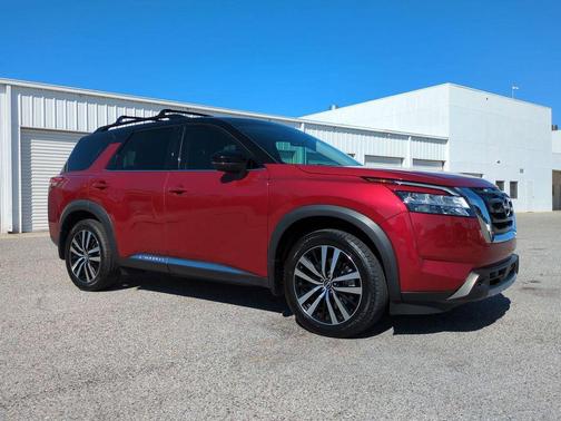 2024 Nissan Pathfinder Platinum 4WD