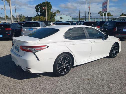 2018 Toyota Camry LE