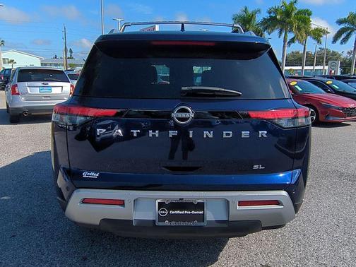 2022 Nissan Pathfinder SL 2WD