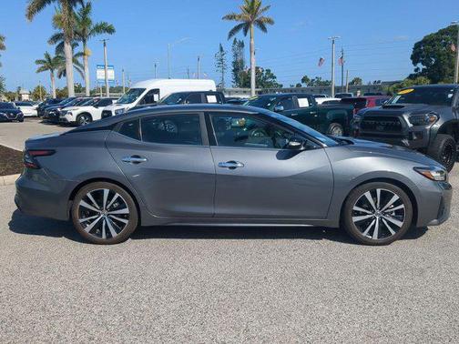 2023 Nissan Maxima SV Xtronic CVT