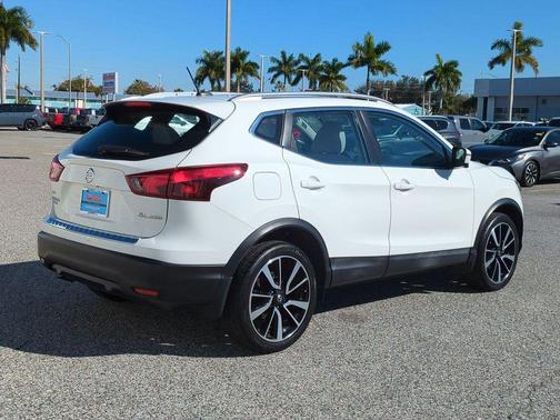 2017 Nissan Rogue Sport SL