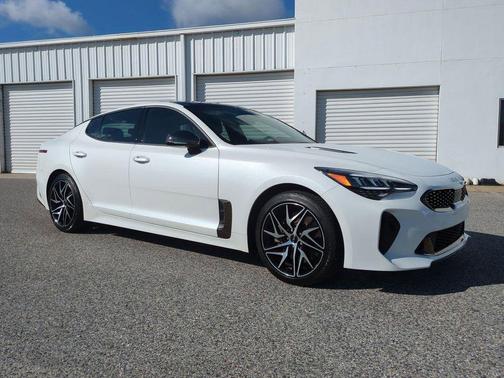 2023 Kia Stinger GT-Line