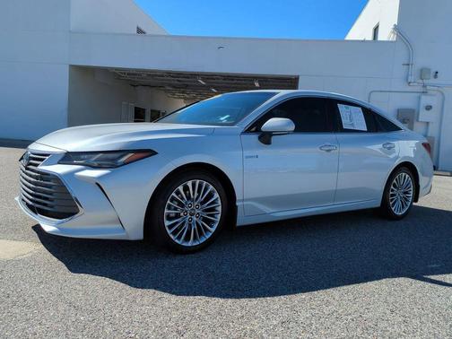 2020 Toyota Avalon Hybrid Limited