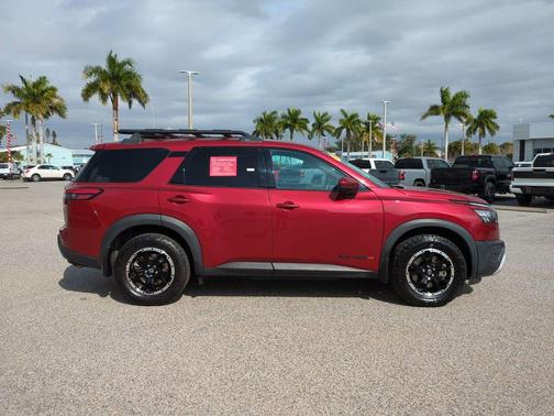 2023 Nissan Pathfinder Rock Creek 4WD