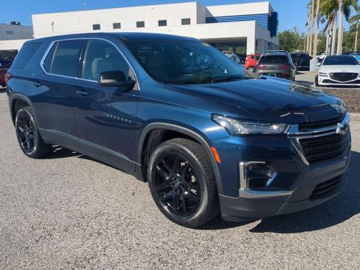 2022 Chevrolet Traverse LS