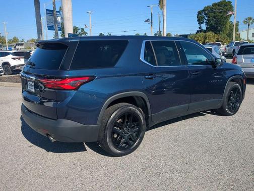2022 Chevrolet Traverse LS