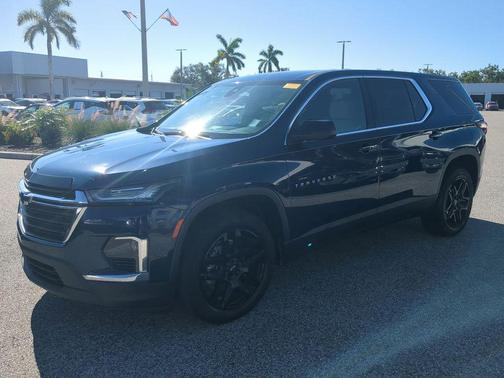 2022 Chevrolet Traverse LS
