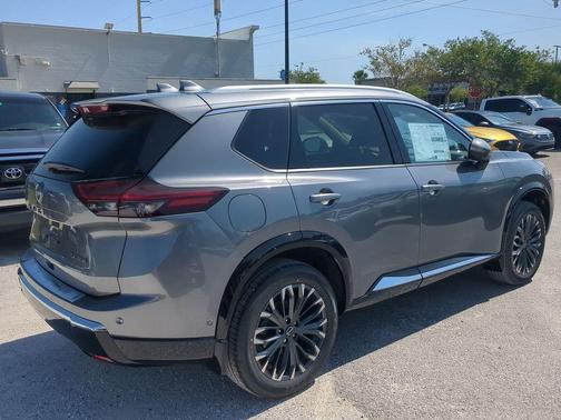 2025 Nissan Rogue Platinum