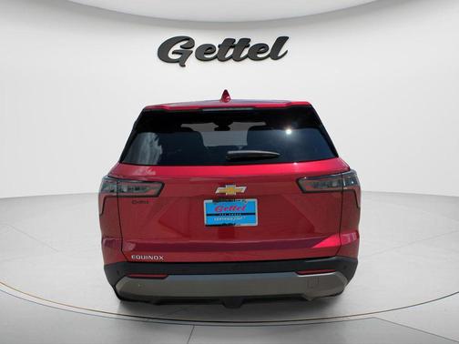 Radiant Red Tintcoat 2025 Chevrolet Equinox 1LT