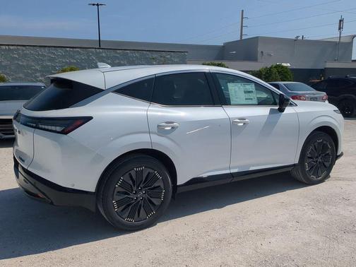 2025 Nissan Murano Platinum