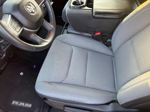 2024 RAM 1500 Big Horn/Lone Star