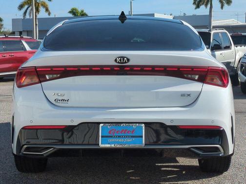 2021 Kia K5 EX