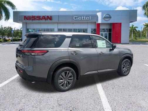 2025 Nissan Pathfinder S FWD