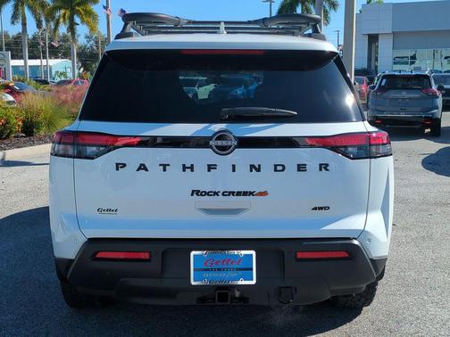 2023 Nissan Pathfinder Rock Creek 4WD