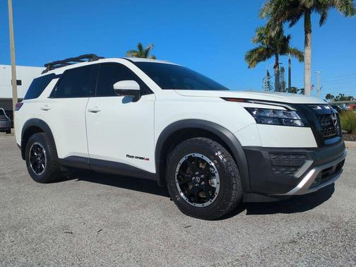2023 Nissan Pathfinder Rock Creek 4WD
