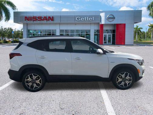 2022 Kia Seltos EX