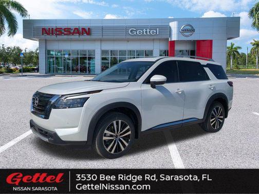 2025 Nissan Pathfinder Platinum FWD
