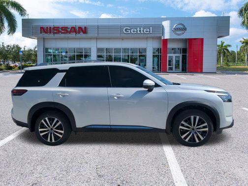 2025 Nissan Pathfinder Platinum FWD